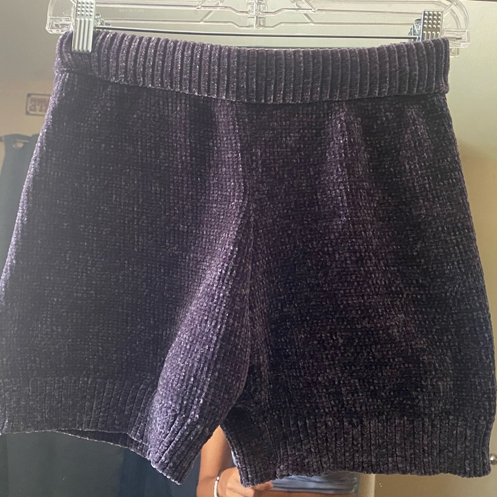 Super Soft Lounge Shorts From Hera (Size M) Bundle only 🌟